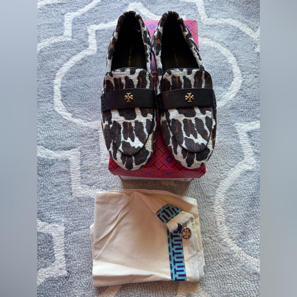 Tory Burch Ballet Loafer Reva Leopard Velvet Jacquard size 7